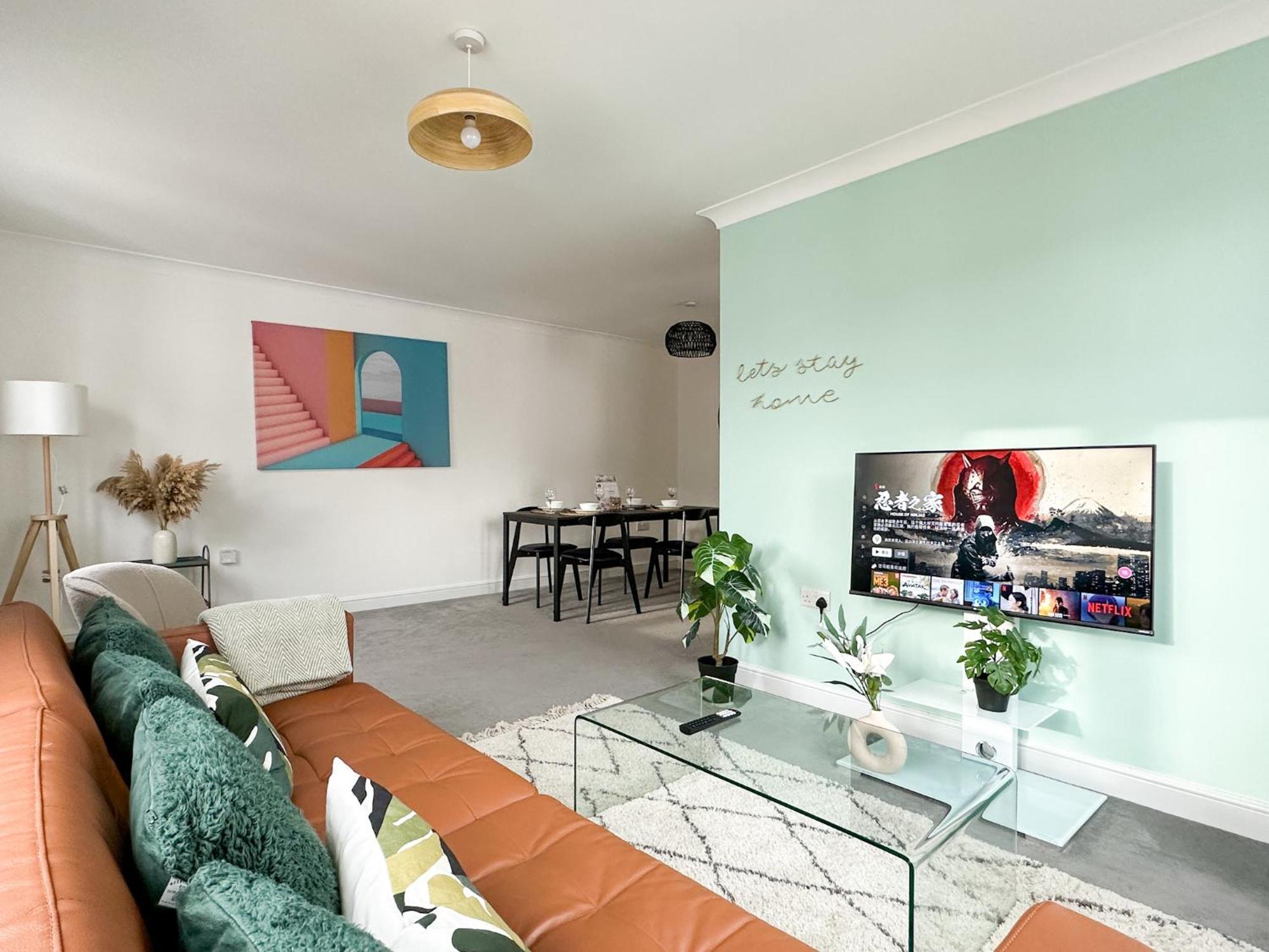 Luxury 2 Bedroom City Centre Apartment - Secure Parking - Amazing Location! Canterbury Eksteriør bilde
